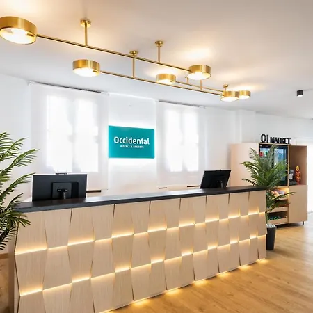 Occidental Pueblo Acantilado