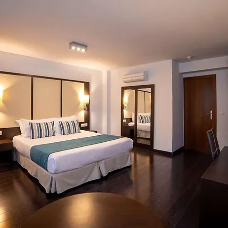 Apartment Occidental Pueblo Acantilado