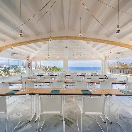 Occidental Pueblo Acantilado *