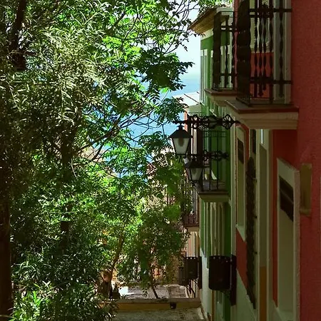 Occidental Pueblo Acantilado * El Campello