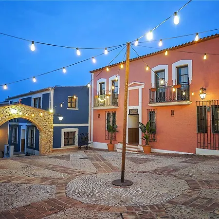 Occidental Pueblo Acantilado