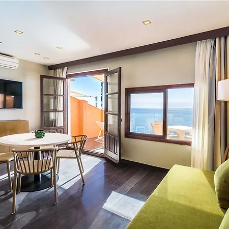 Occidental Pueblo Acantilado *