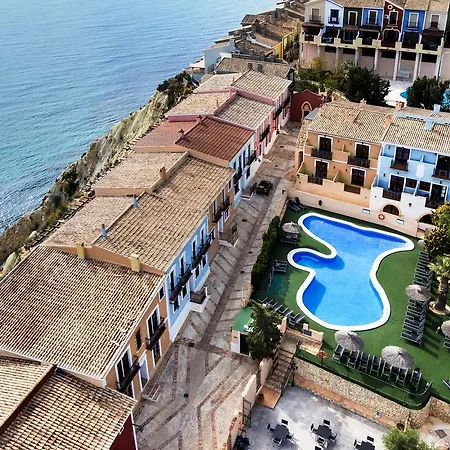 Occidental Pueblo Acantilado